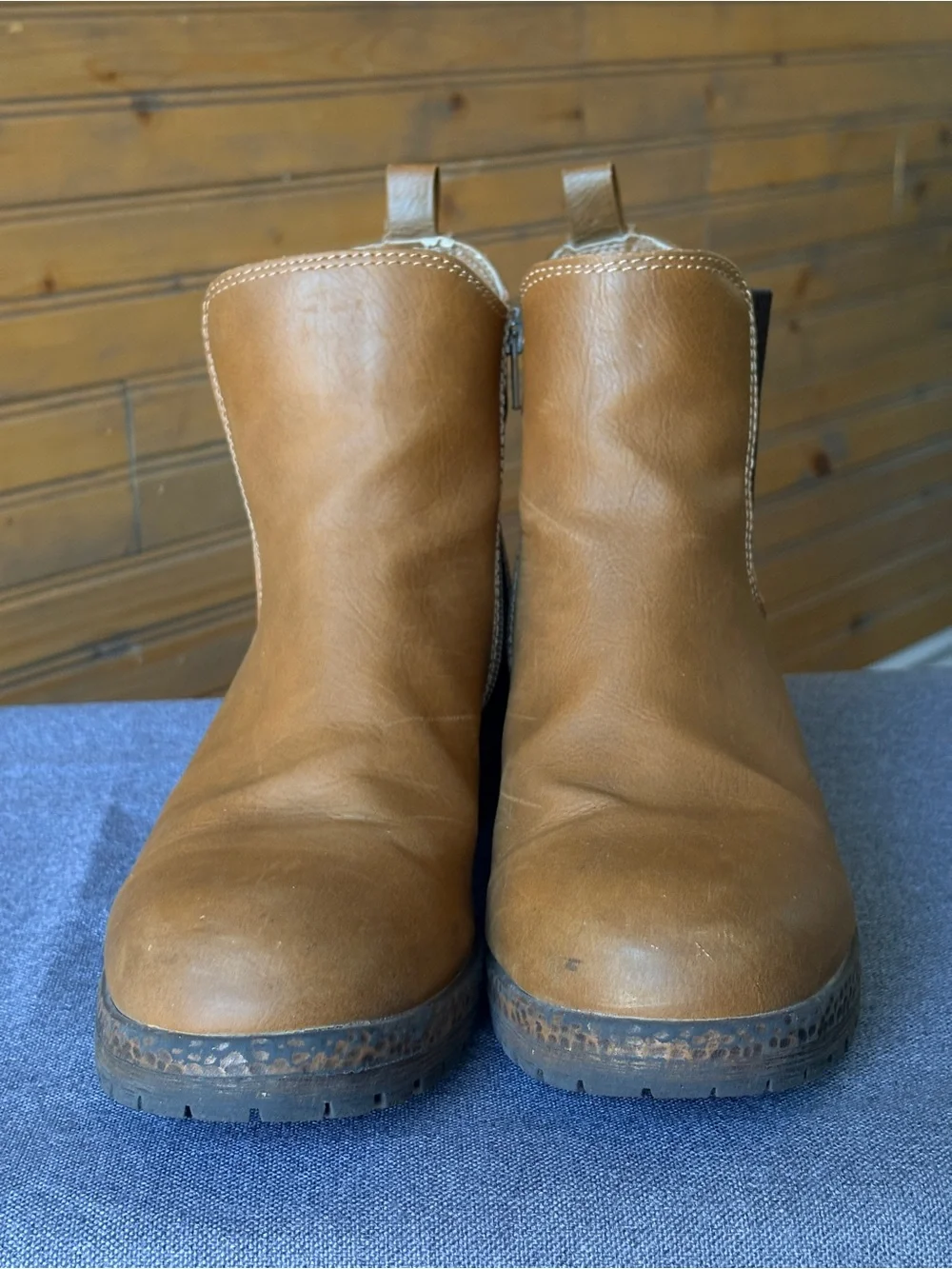 ANDIAMO Kelsey Tan Brown Leather Lug Sole Chelsea Boots Size 7.5